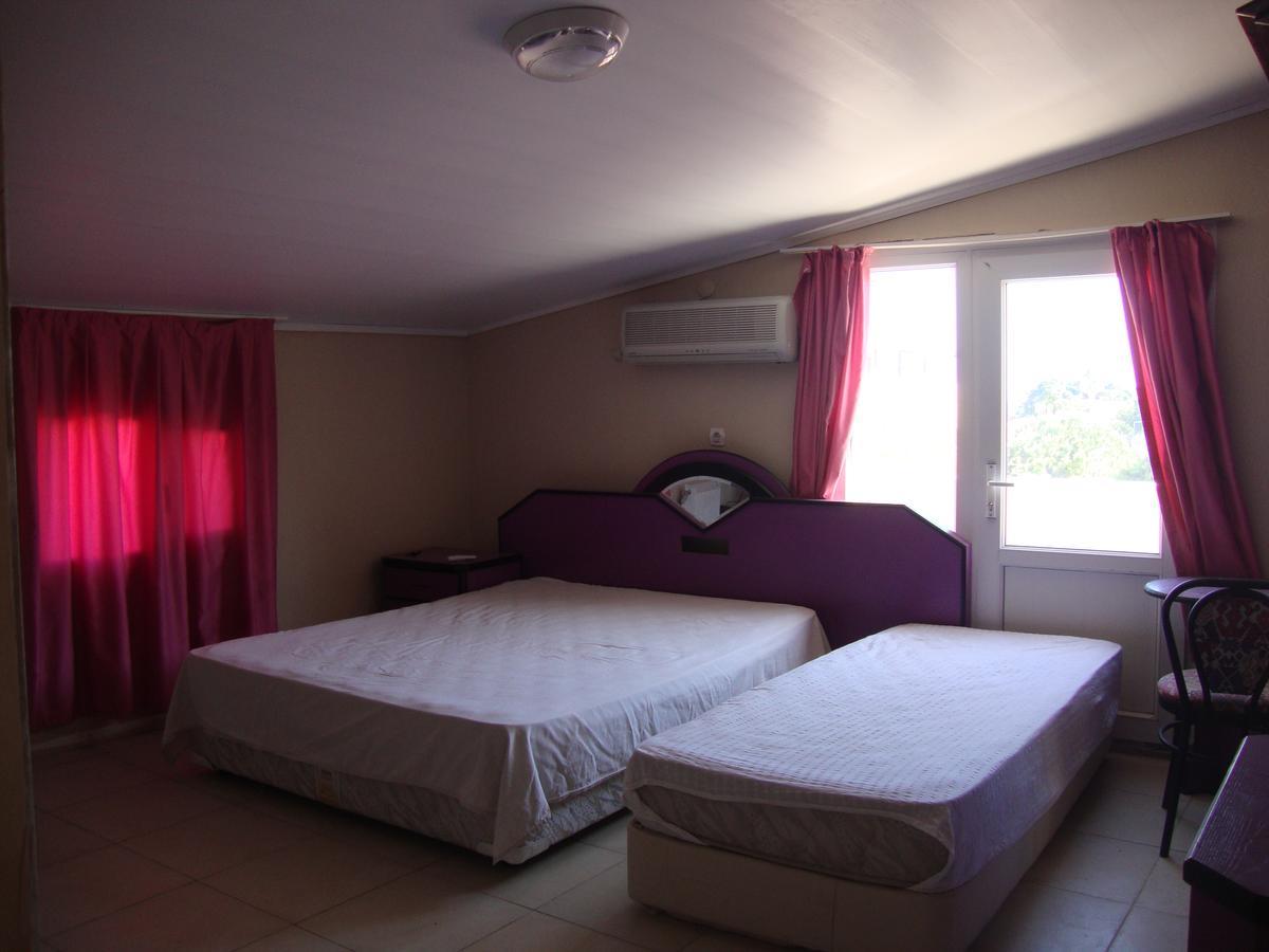 Degerli Motel Seferihisar Exterior foto